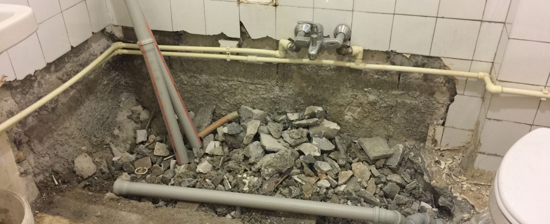 bathroom fitter near me SW19 1RG